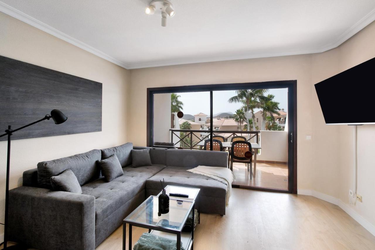 Apartamento Royal Park Albatros ซานมิเกลเดียโบนา ภายนอก รูปภาพ
