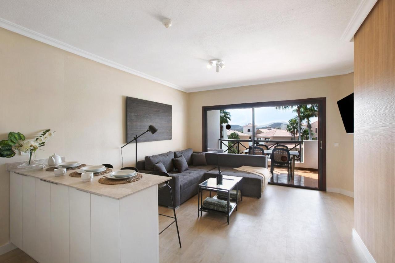 Apartamento Royal Park Albatros ซานมิเกลเดียโบนา ภายนอก รูปภาพ